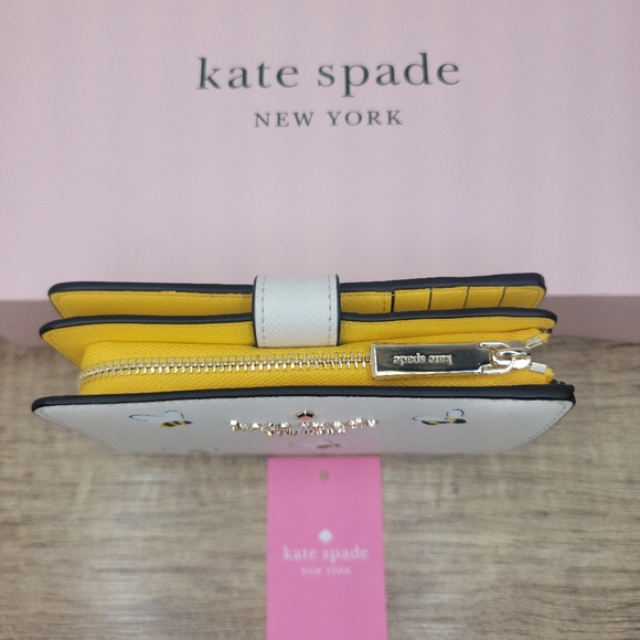 🐝Kate Spade Honey Bee Bifold Wallet Parchment NWT - Picture 2 of 16